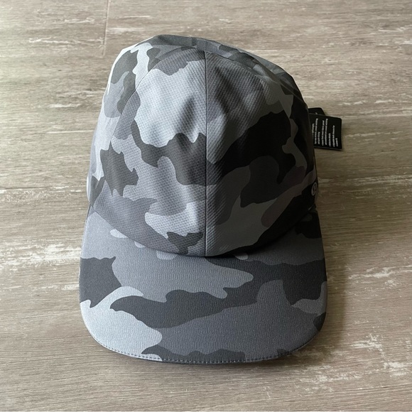 Lululemon Fast and Free Run Hat in Heritage 365 Camo Rhino Grey Multi - Picture 2 of 8